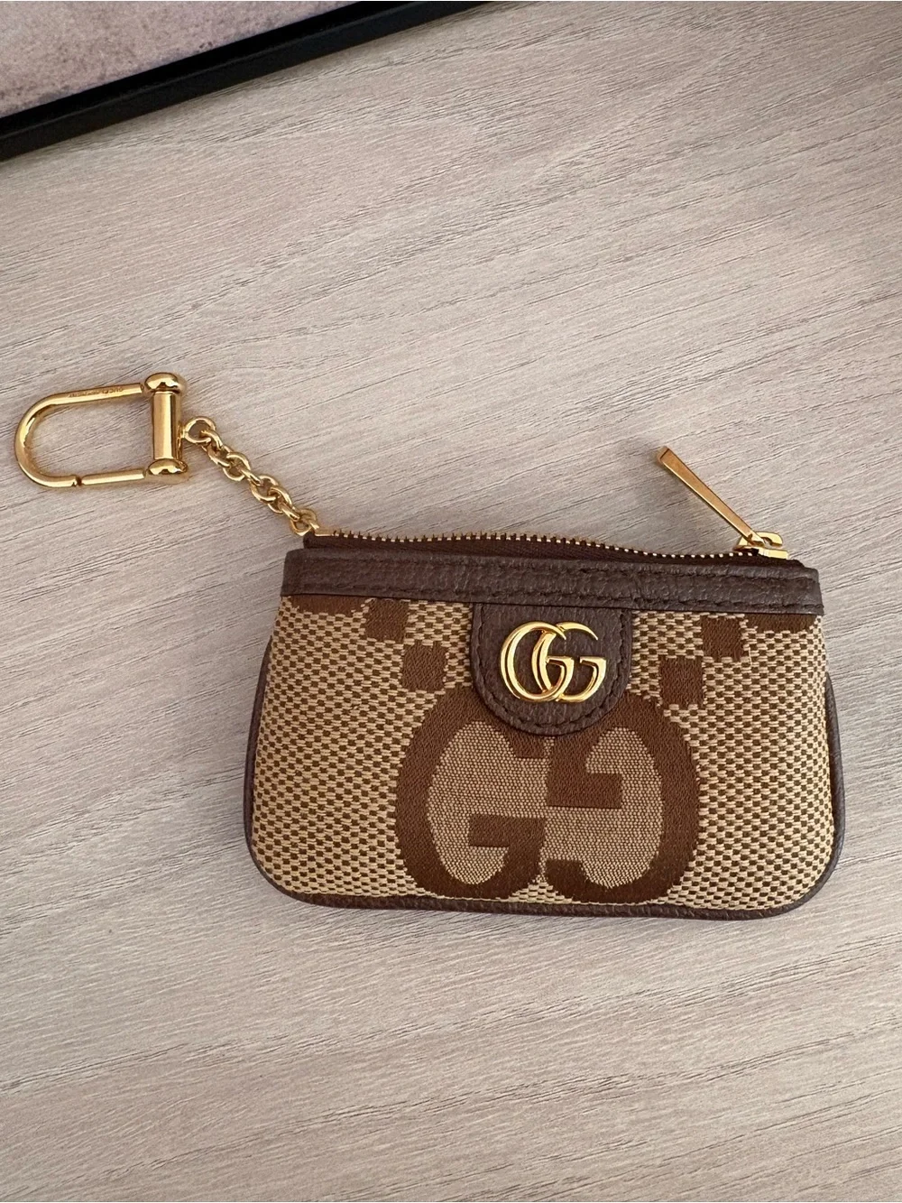 Gucci excellent barely